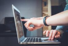 Factors to Consider When Looking for Cloud Services Cloud Services